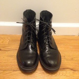 Dr. Martens Arthur boots made in England UK6